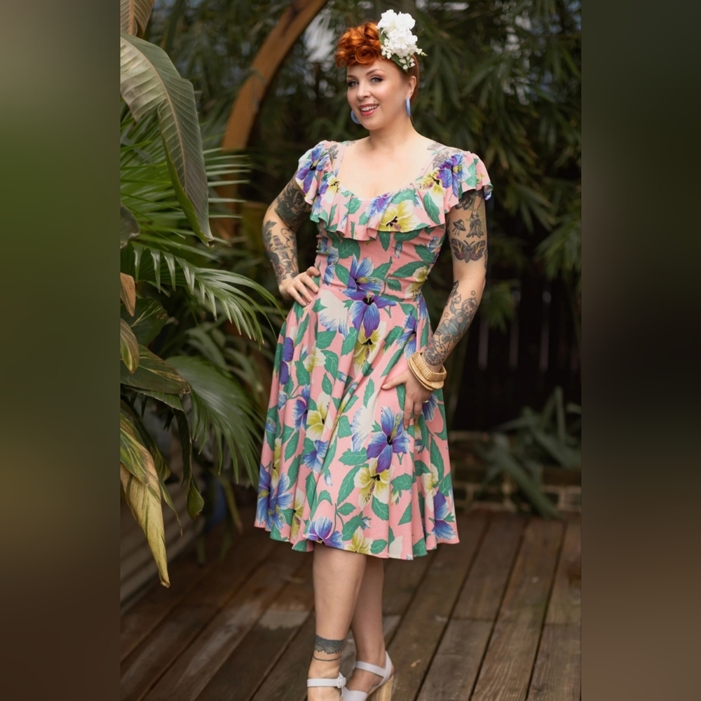 Trashy Diva Hibiscus Floral Hollywood Dres BNWT 14